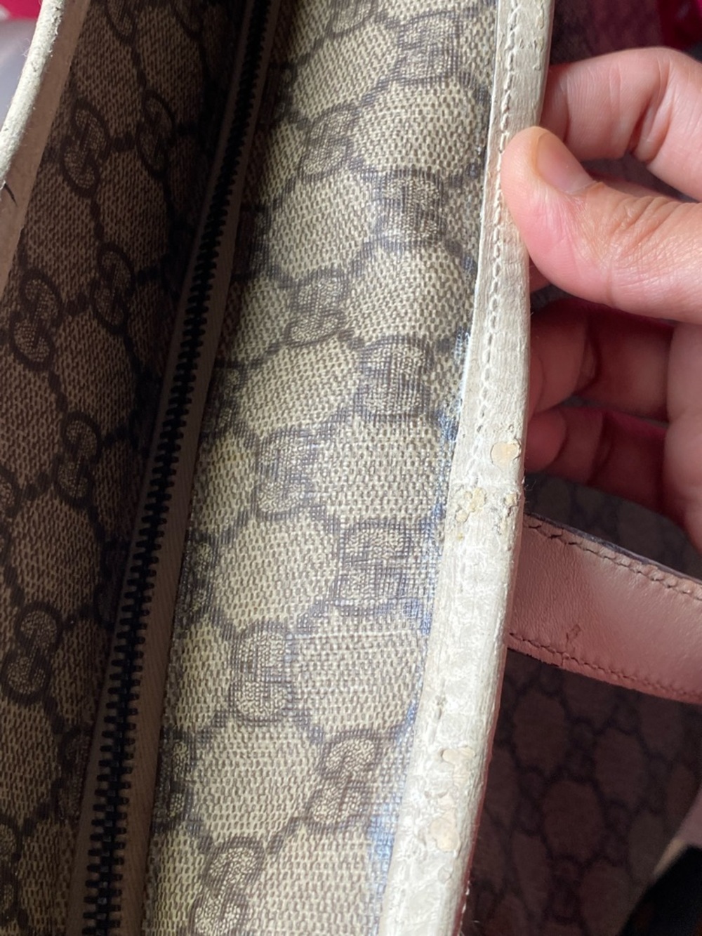 Gucci Beige GG Supreme Canvas Tote with Cream Leather Trim - Picture 8 of 17
